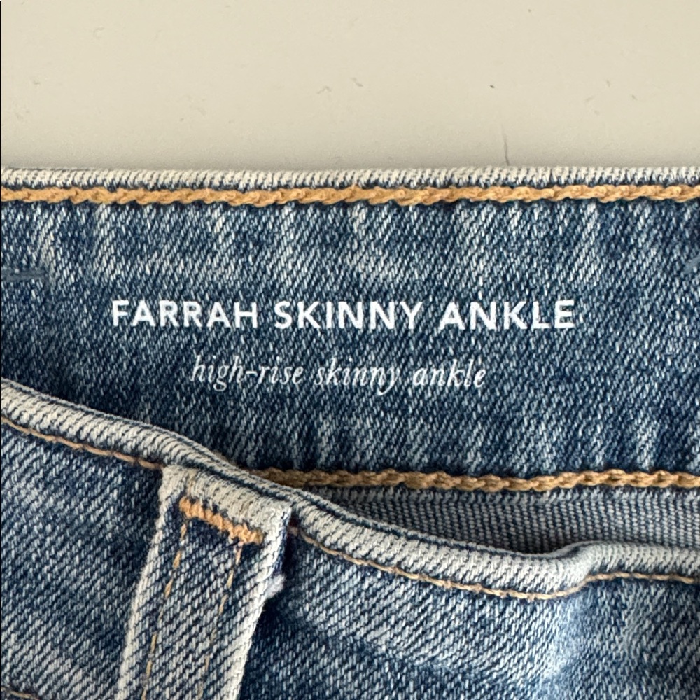 AG Farrah skinny ankle size 28